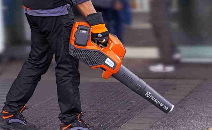 Husqvarna 525ib Battery Blower Review 2020