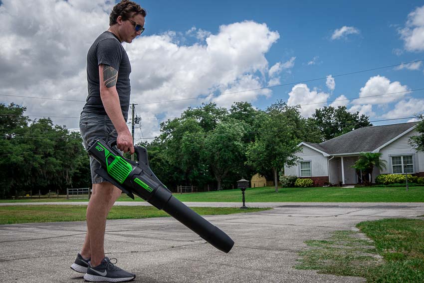 Is It Better To Have More MPH Or CFM In A Leaf Blower?