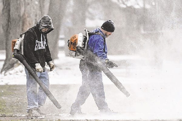 Can Leaf Blowers Be Used To Blow Snow?