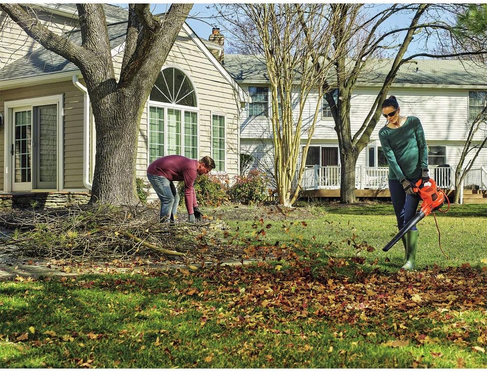 BLACK+DECKER Electric Leaf Blower, Leaf Vacuum and Mulcher 3 in 1, 250 mph Airflow, 400 cfm Delivery Power, Reusable Bag Included, Corded (BEBL7000)